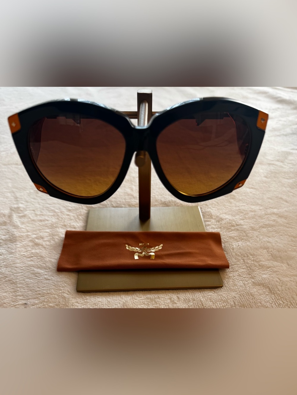 MCM MW0005 Oversized Amber Sunglasses Brown Gradient Italy